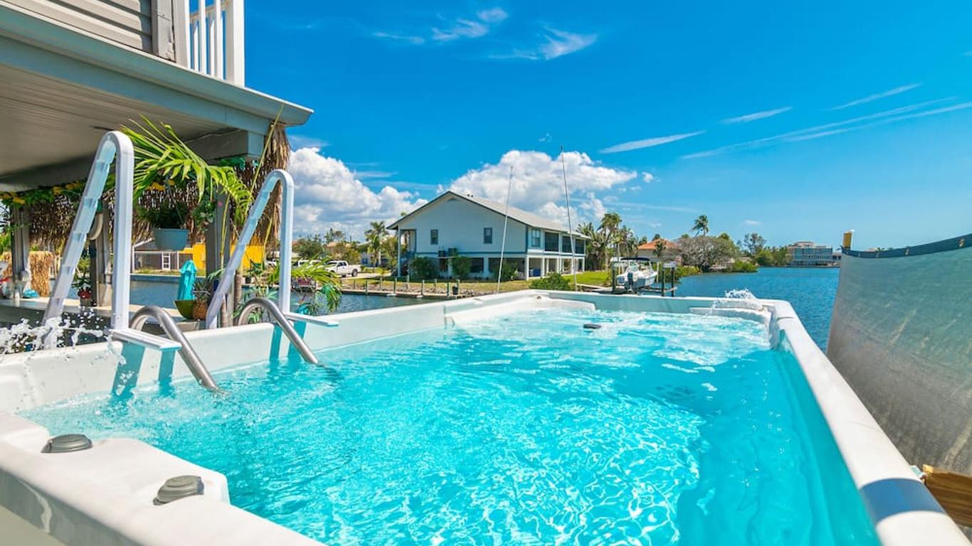 Latitude 26 Waterfront Boutique Resort
