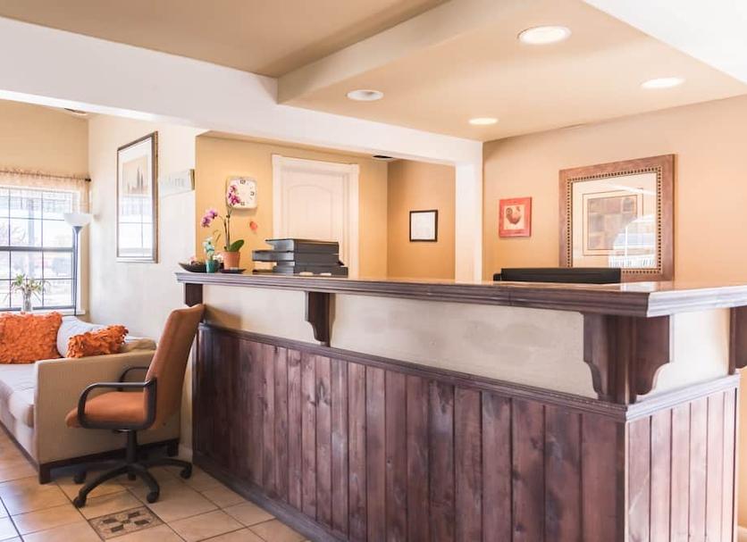 Front desk Photo