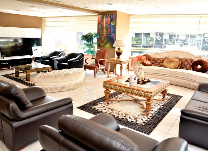 Lounge Photo