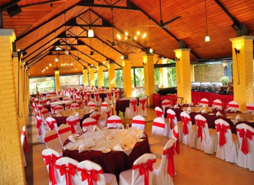 Banquet hall Photo