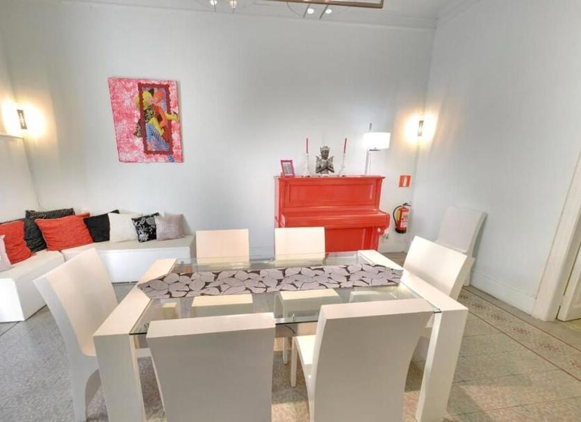 Dining room Photo