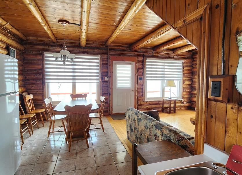 Dining room Photo