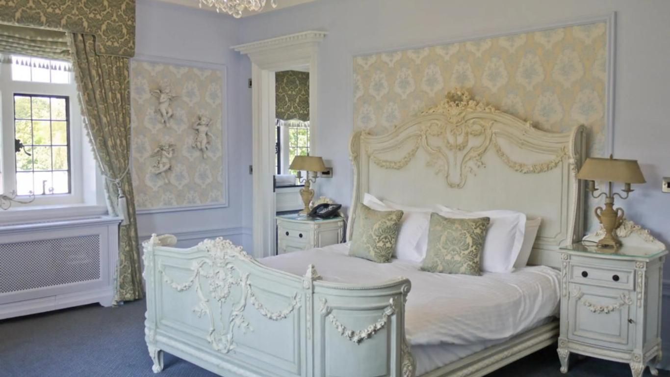 Greenwoods Hotel & Spa