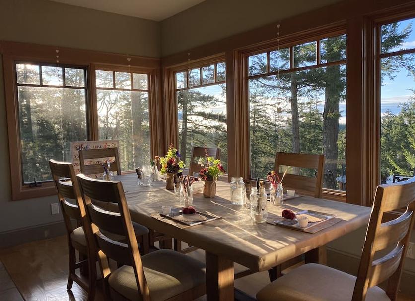 Dining room Photo