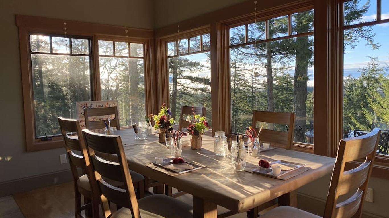 Madrona Suite