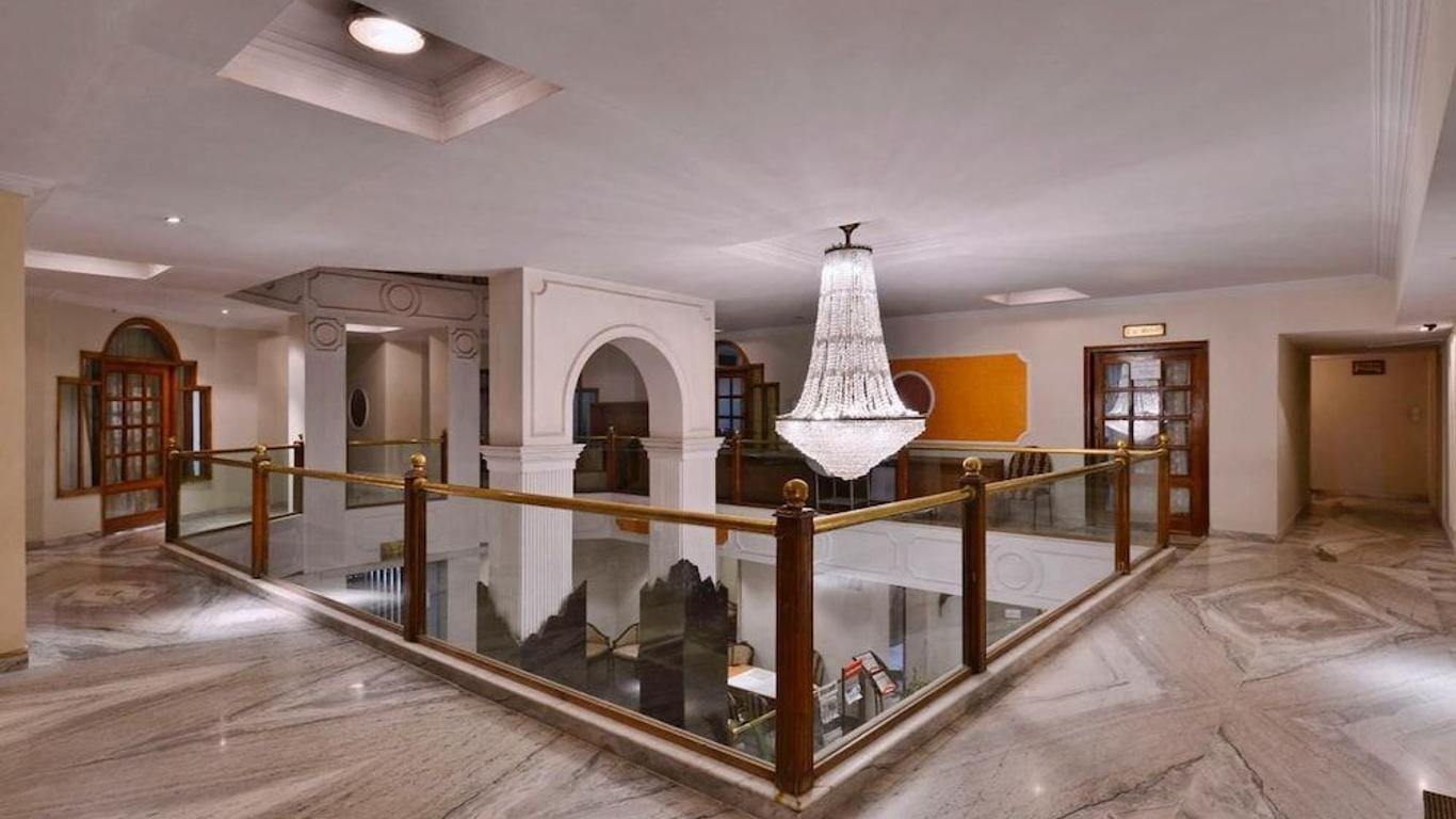 Lemon Tree Hotel Bhopal
