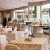 Breakfast buffet and dining area at Ilunion Alcora Sevilla in San Juan de Aznalfarache