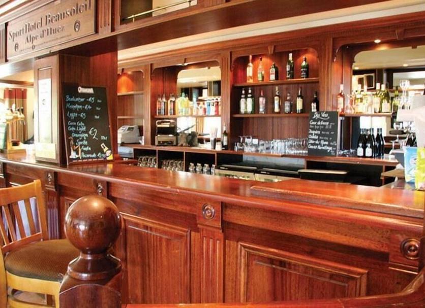 Bar Photo