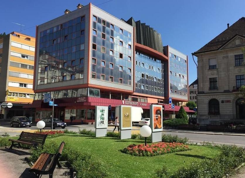 Building Photo