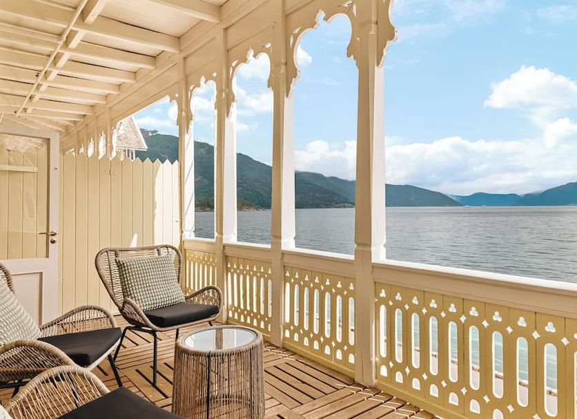 Balcony Photo