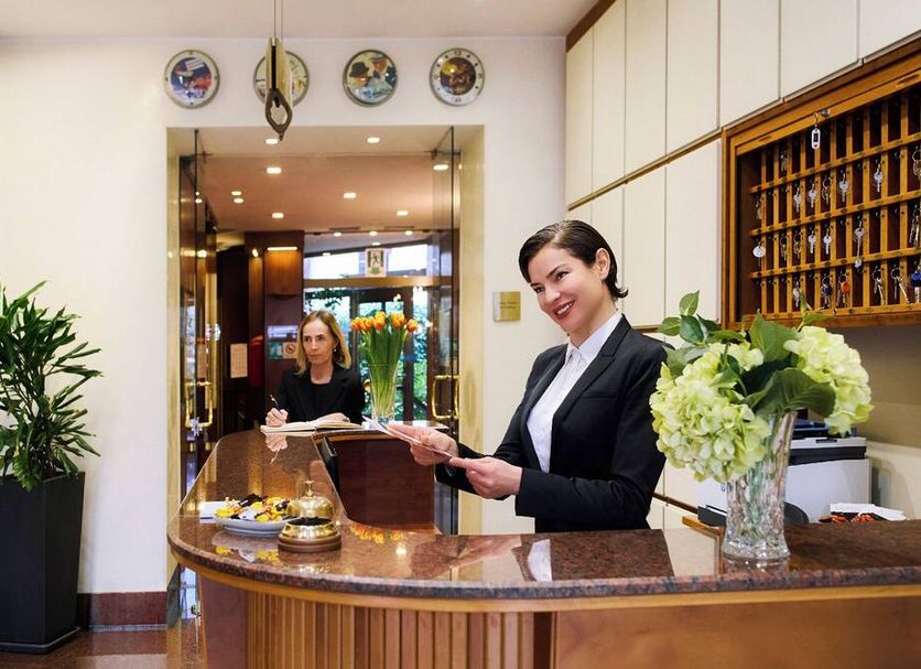 Front desk Photo