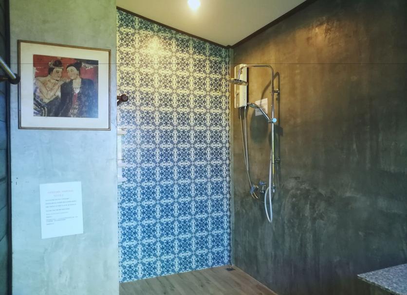 Bathroom Photo