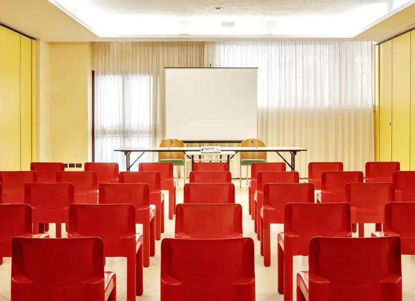 Conference room Photo