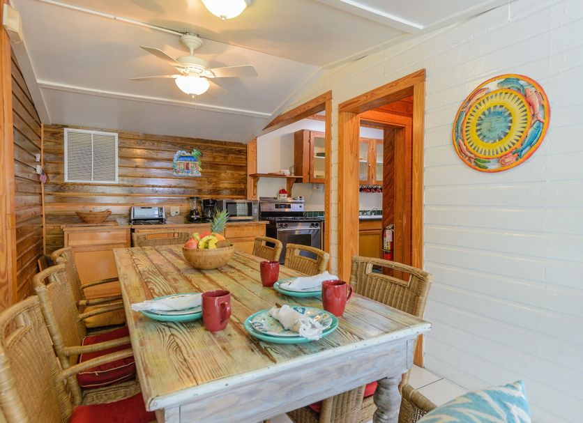 Dining room Photo