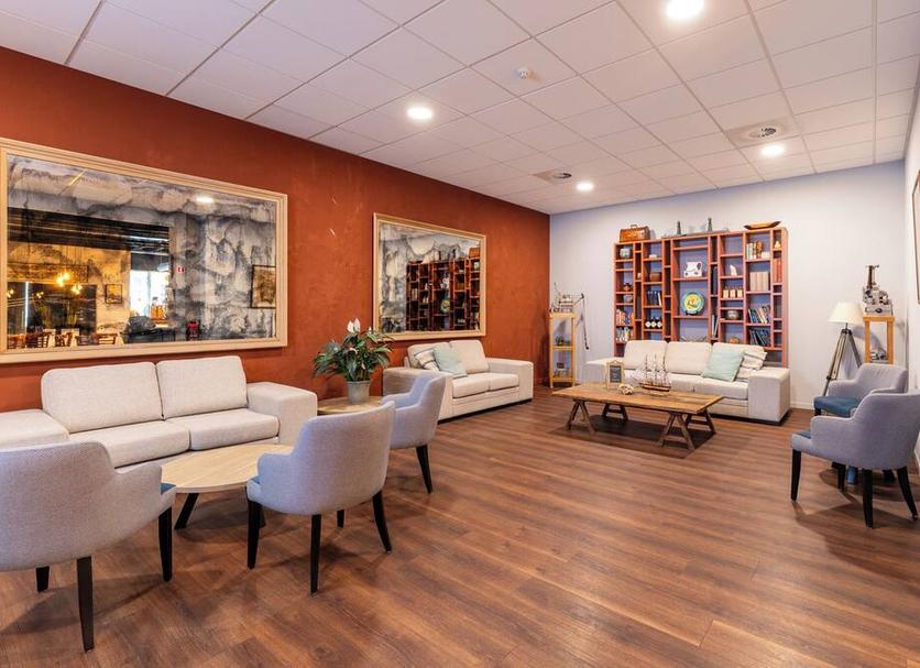 Lounge Photo