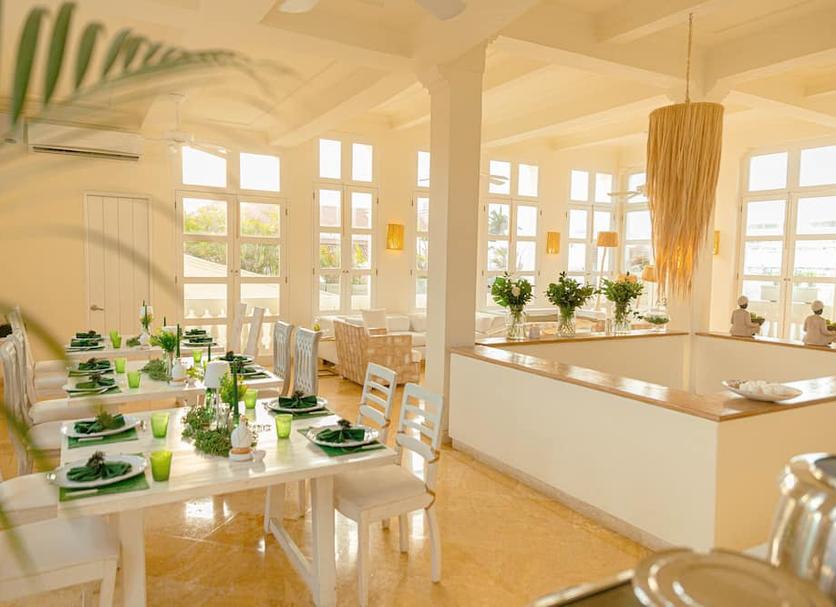 Dining room Photo