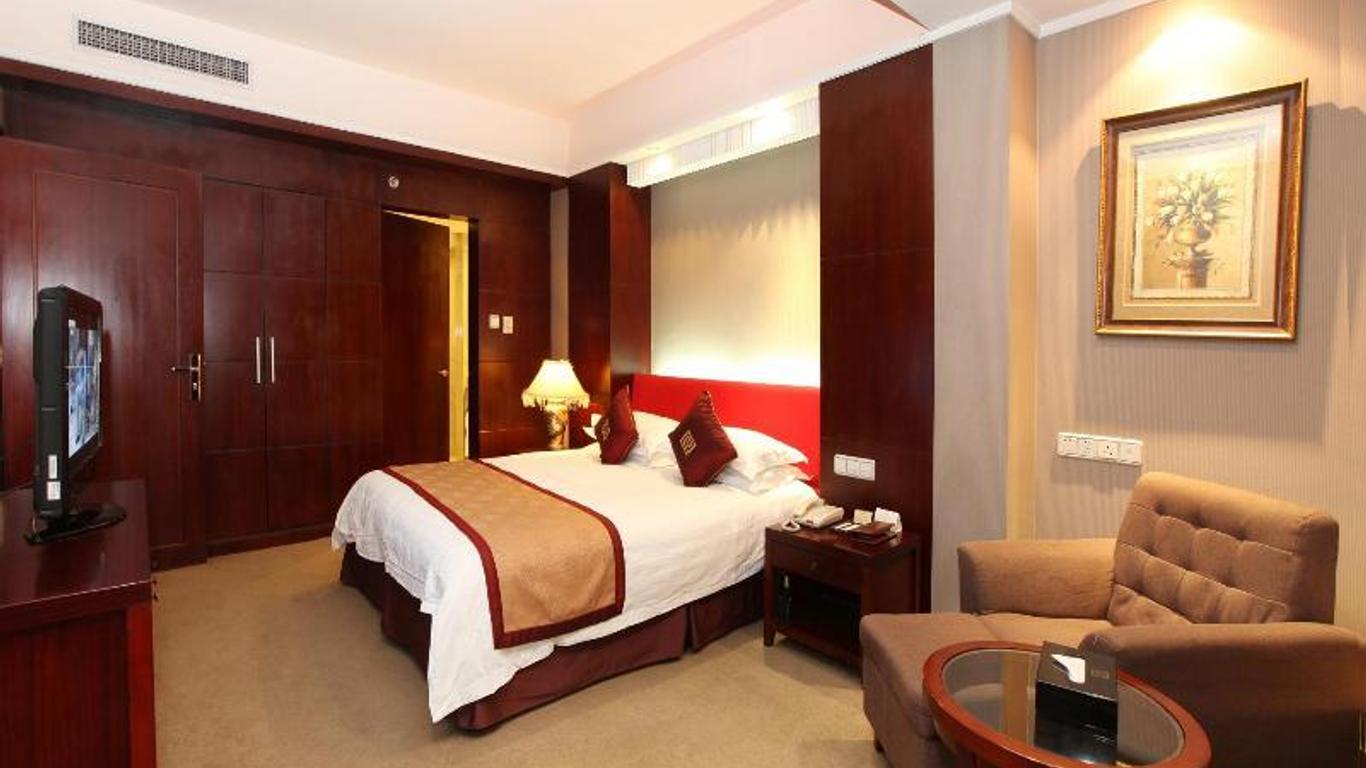 New Century Pujiang Hotel
