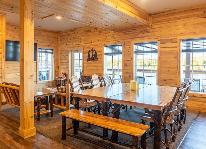 Dining room Photo