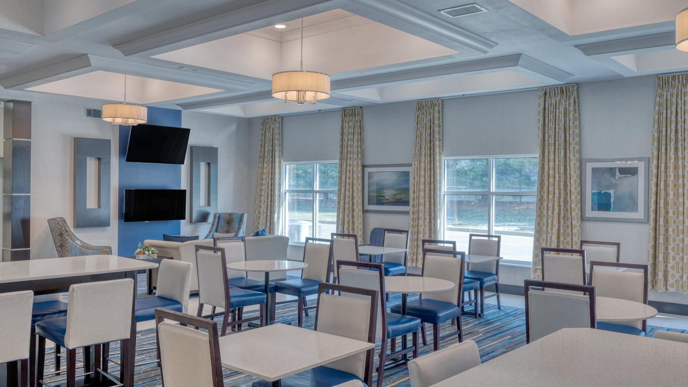 Holiday Inn Express & Suites Edwardsville