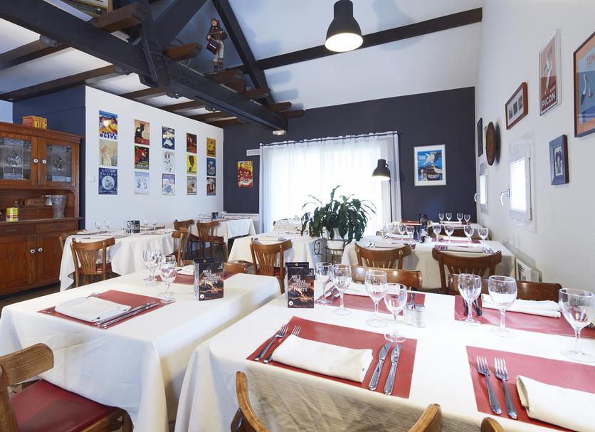 Restaurant Photo