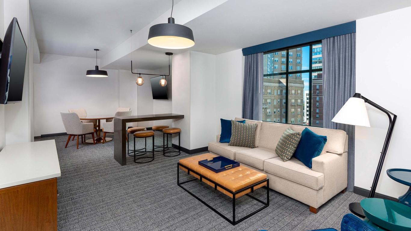 Courtyard by Marriott Atlanta Midtown