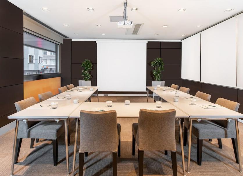 Conference room Photo
