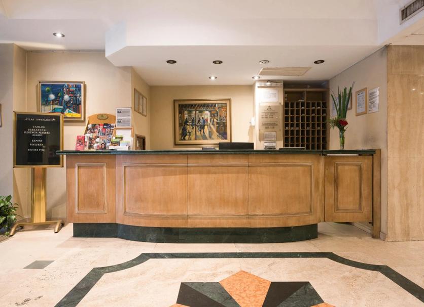 Front desk Photo
