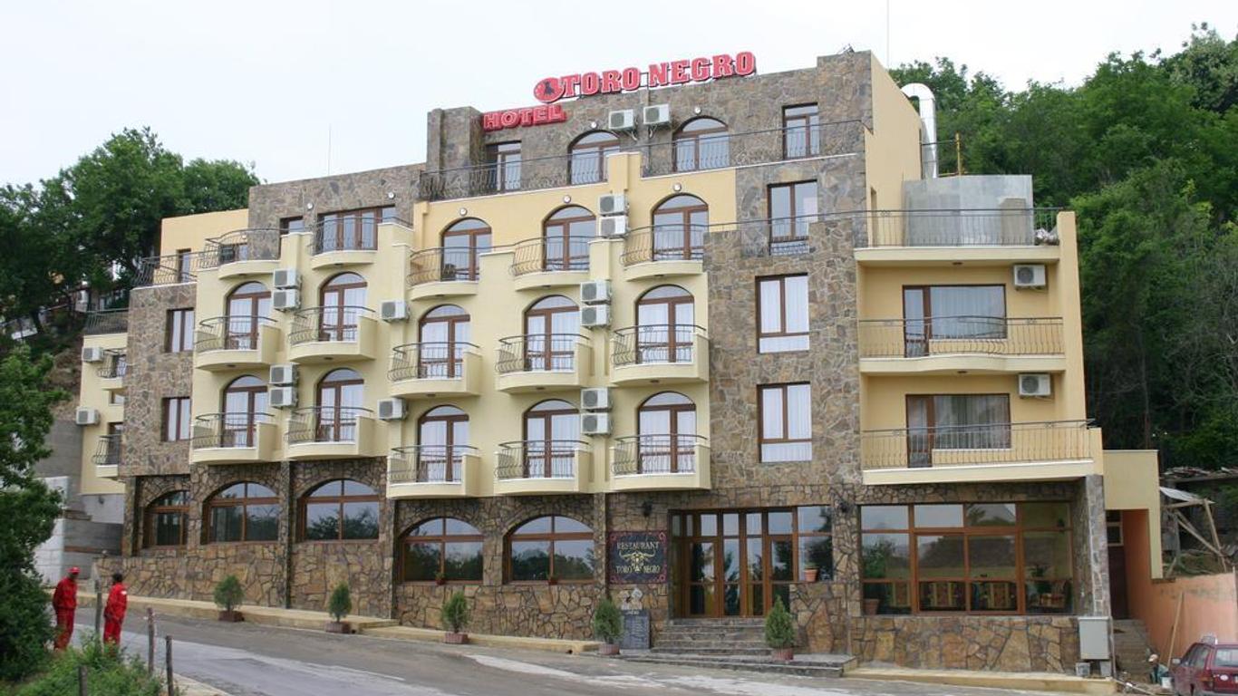 Hotel Toro Negro