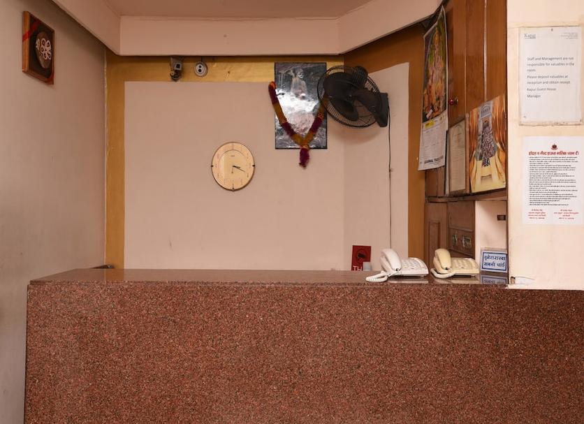 Front desk Photo