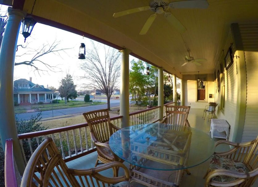 Balcony Photo