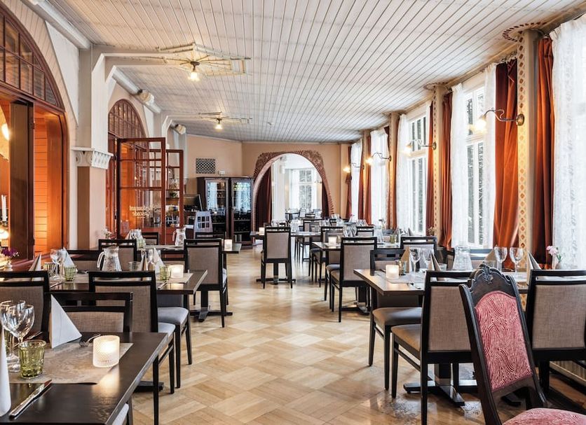 Restaurant Photo