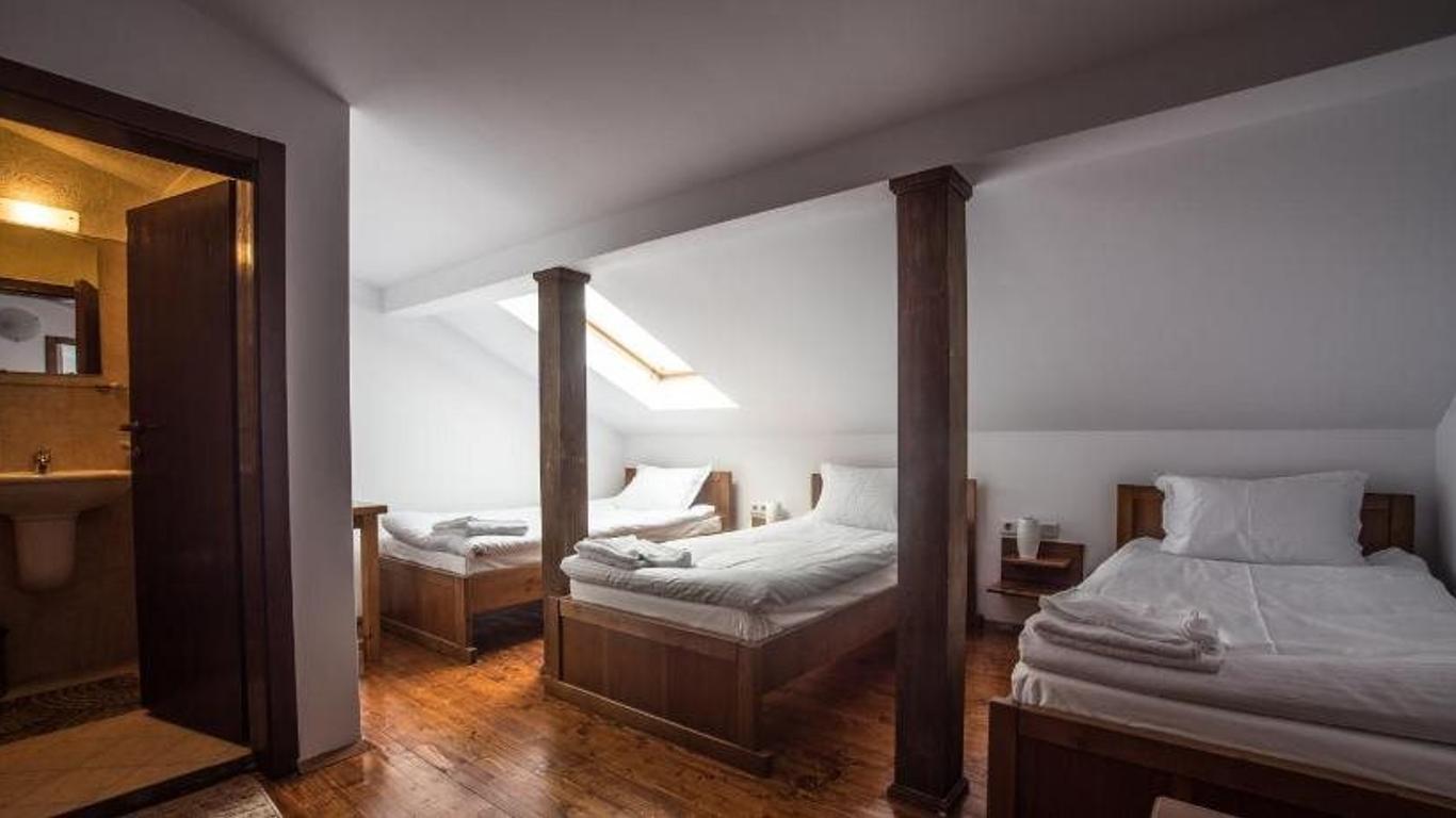 Todeva House Hotel and Tavern
