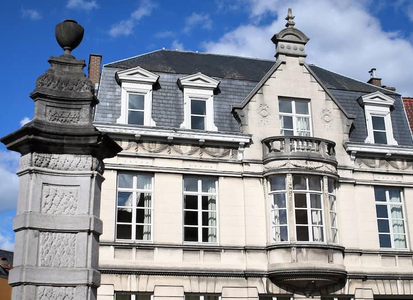Building Photo