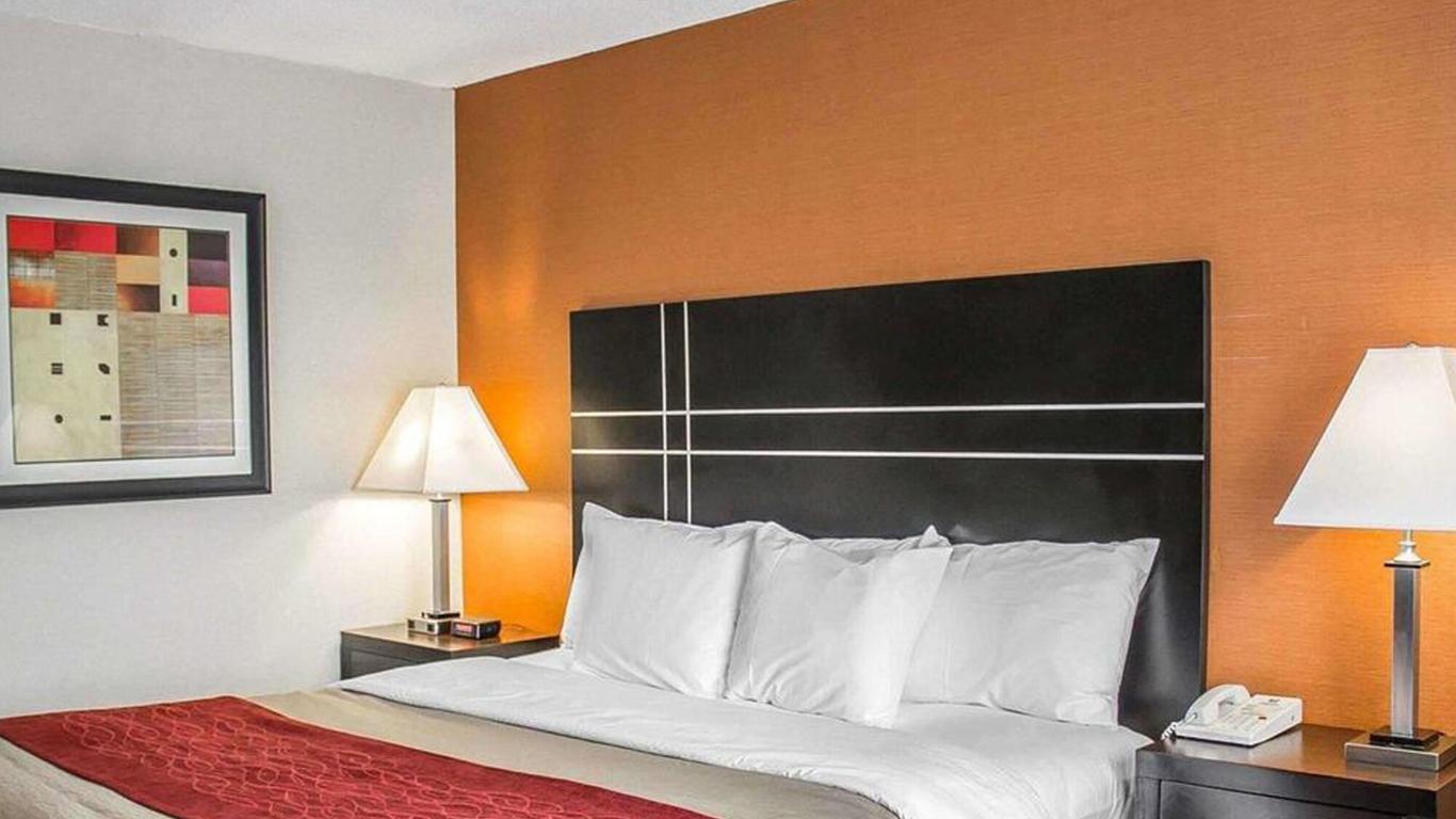 Norwood Inn & Suites Columbus
