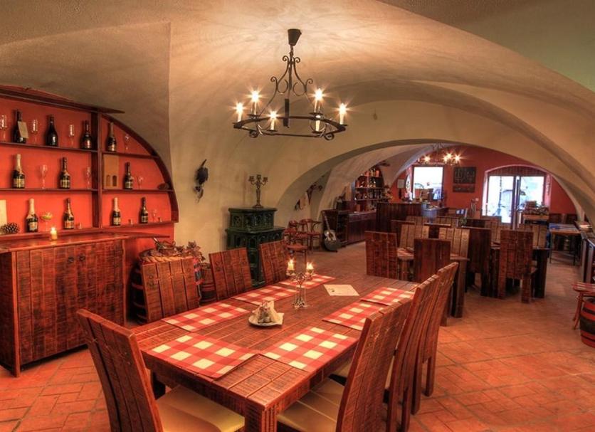Dining room Photo