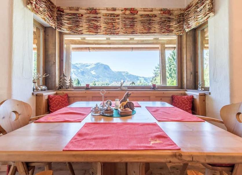 Dining room Photo