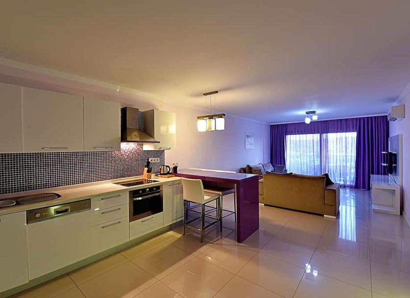 Kitchen Photo