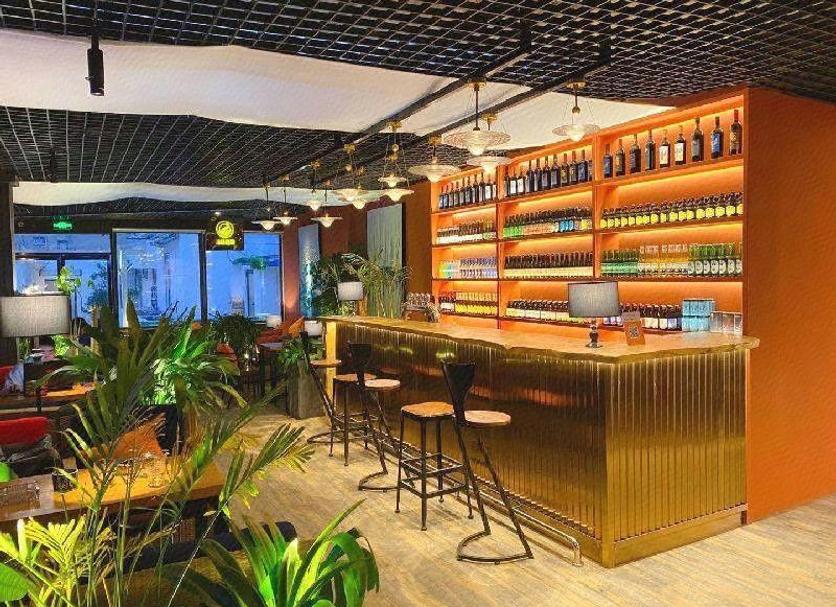 Bar Photo