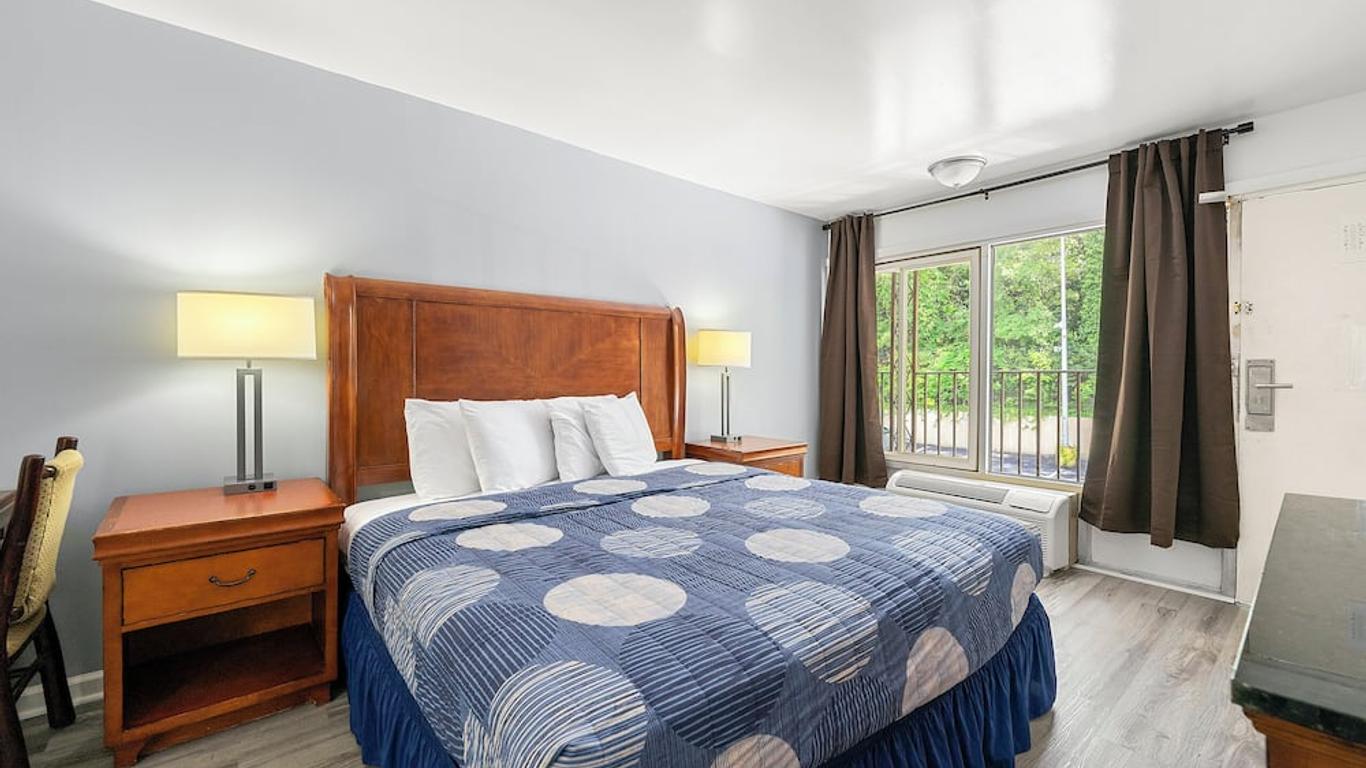 Budgetel Inn and Suites
