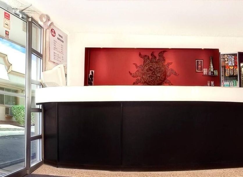 Front desk Photo