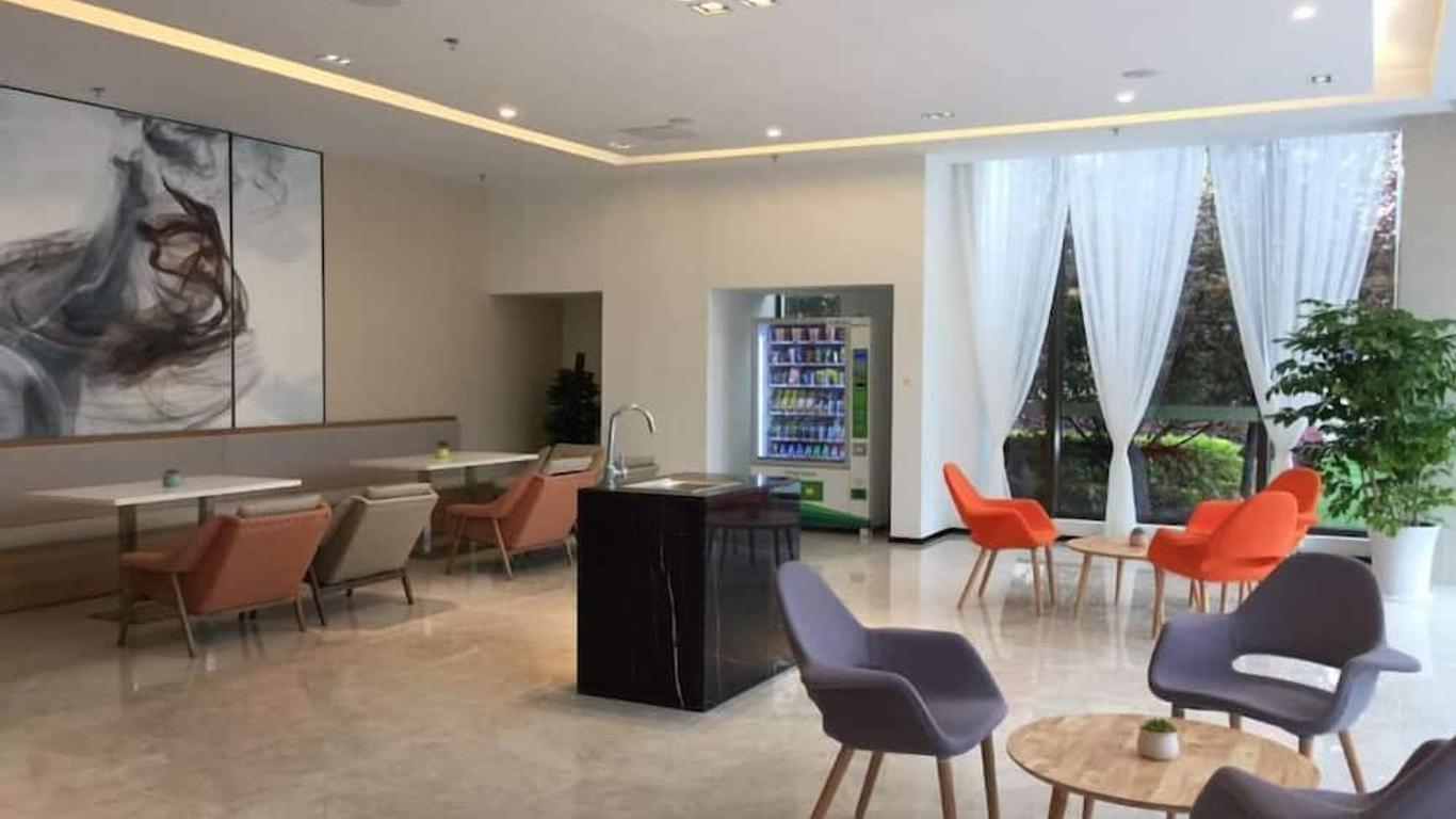 Shanghai Pujiang Berkesy Residence
