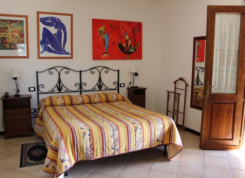 Bedroom Photo