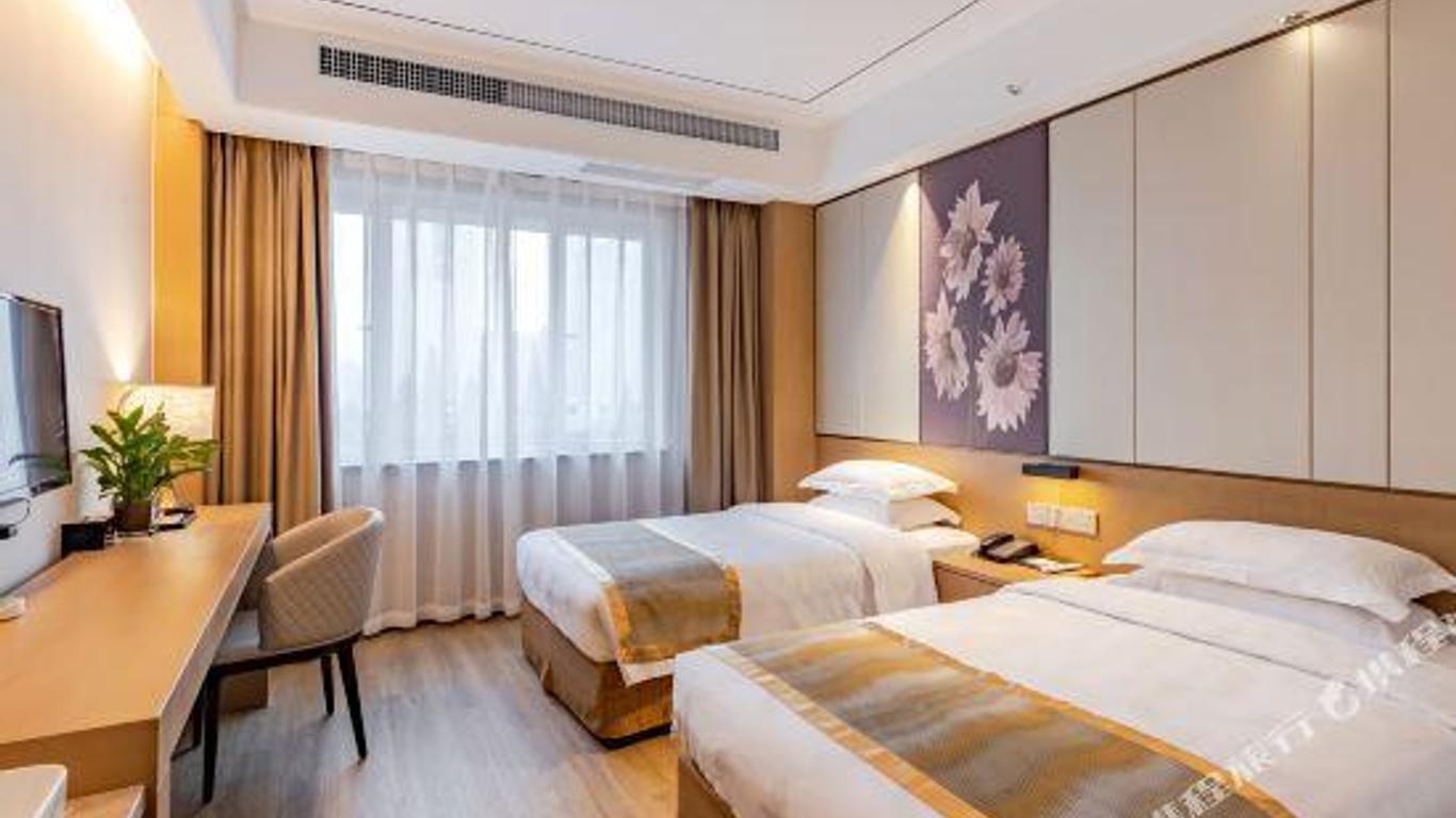 Baihua Hotel (Hefei Huaihe Road Pedestrian Street Xiaoyao Jin Store)