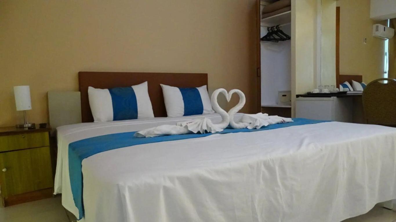 Hypertek Hotel