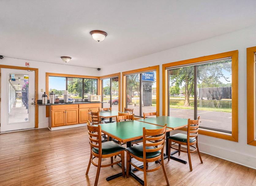 Dining room Photo