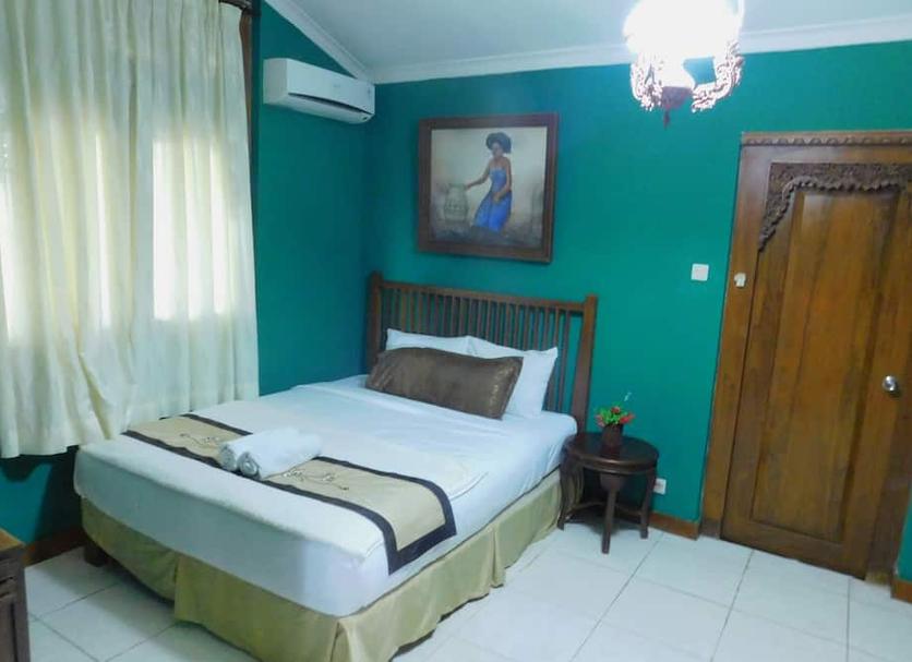 Bedroom Photo