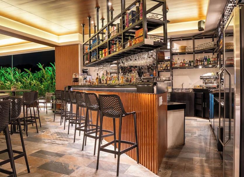 Bar Photo