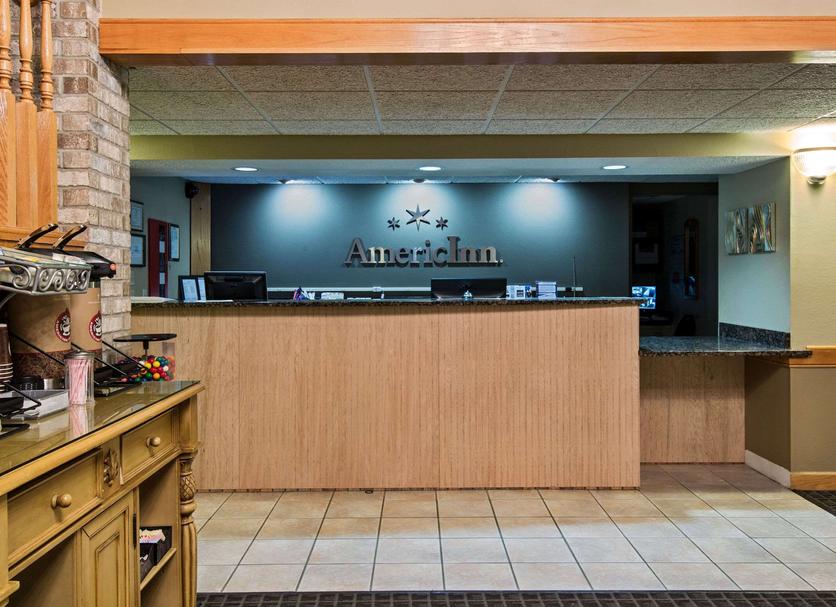 Front desk Photo