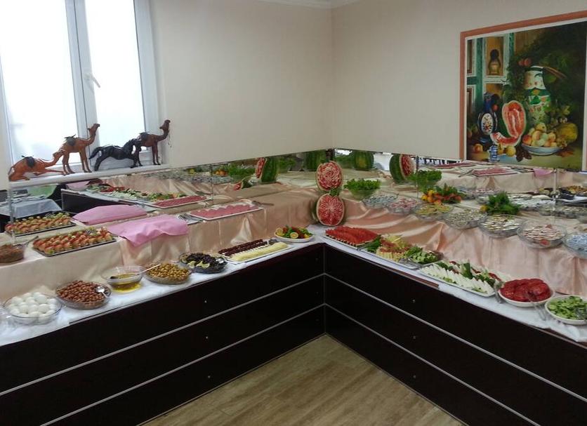 Buffet Photo