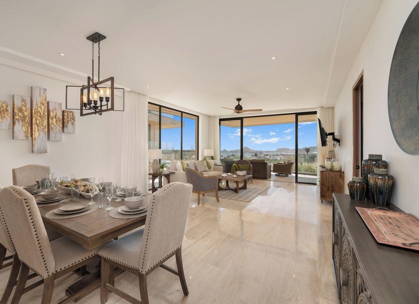 Dining room Photo